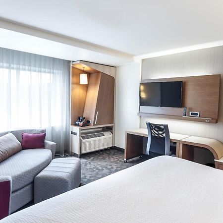 Courtyard By Marriott Lenox Berkshires Hotel Exterior foto