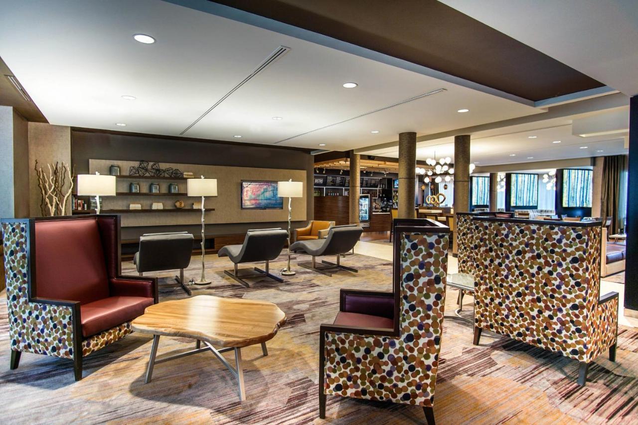 Courtyard By Marriott Lenox Berkshires Hotel Exterior foto